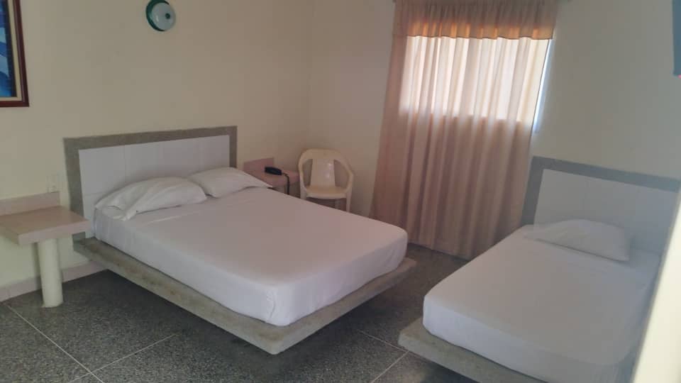 Habitación matrimonial + cama adicional